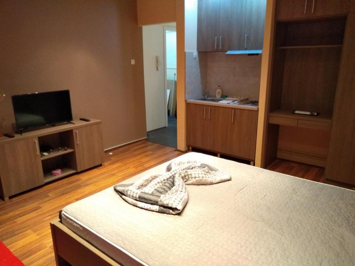 Castel Bianco Apartment Белград Екстериор снимка