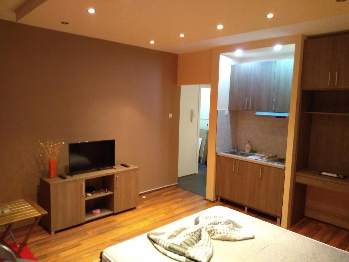 Castel Bianco Apartment Белград Екстериор снимка